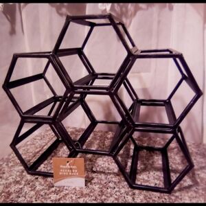 NWT Hexagonal Countertop Wine Rack